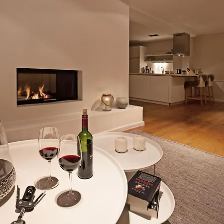 Buhne 8 別荘 リスト