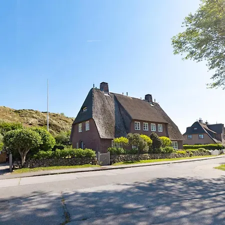 Holiday home Buhne 8 *